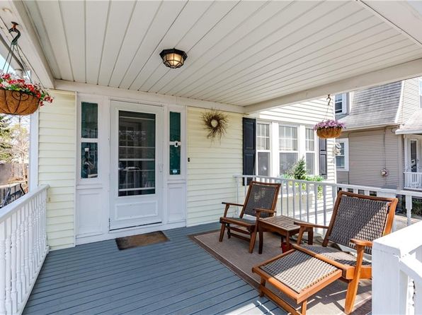 25 Rhodes Ave, Cranston, RI 02905