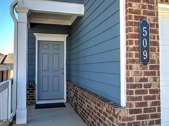 4th image of 509 Alma St