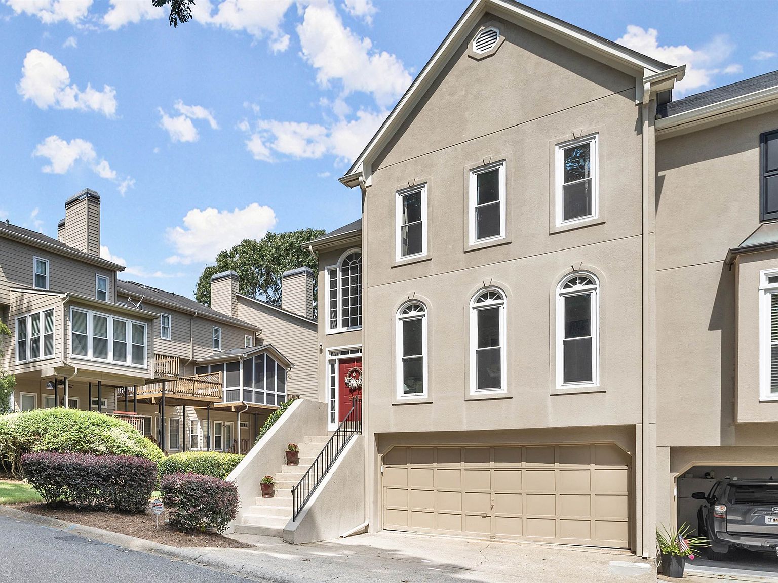 2540 Oakwood Way SE, Smyrna, GA 30080 Zillow