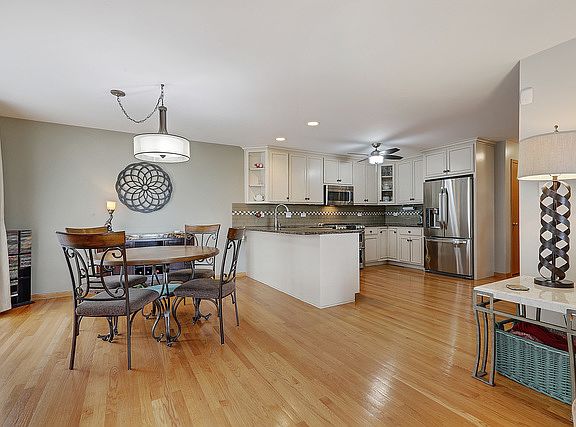 5th image of 9137 Mansfield Dr