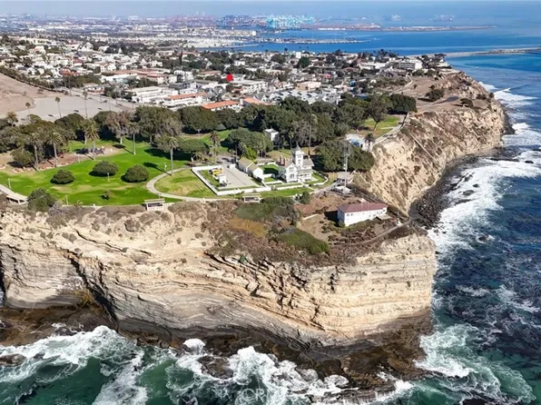 669 W 40th St APT 4, San Pedro, CA 90731