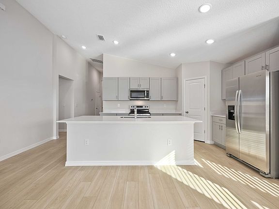 4th image of 1724 Vanilla St