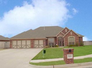 1525 Auburn Xing, Edmond, OK 73003