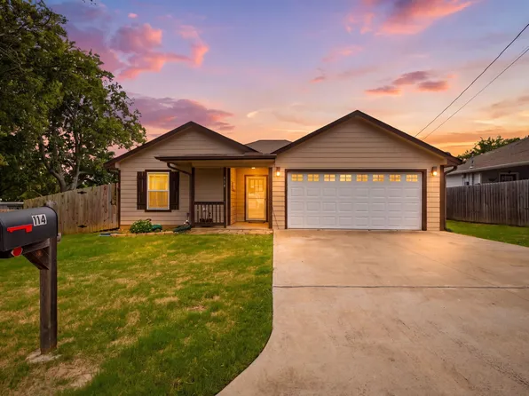 114 Wade St, Whitesboro, TX 76273