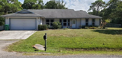 805 Bradley St Photo 1
