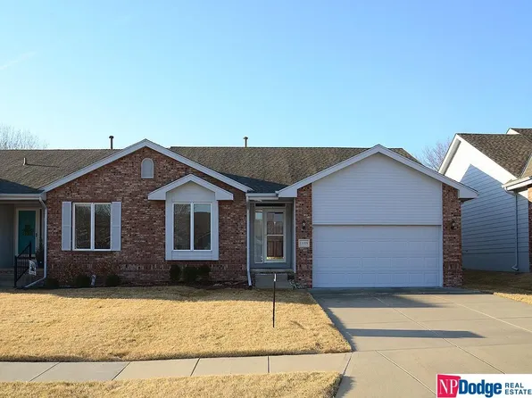 13319 Hillsborough Dr, Omaha, NE 68164