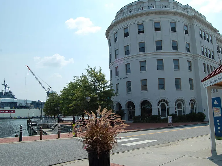 The Seaboard Building — Photo 1