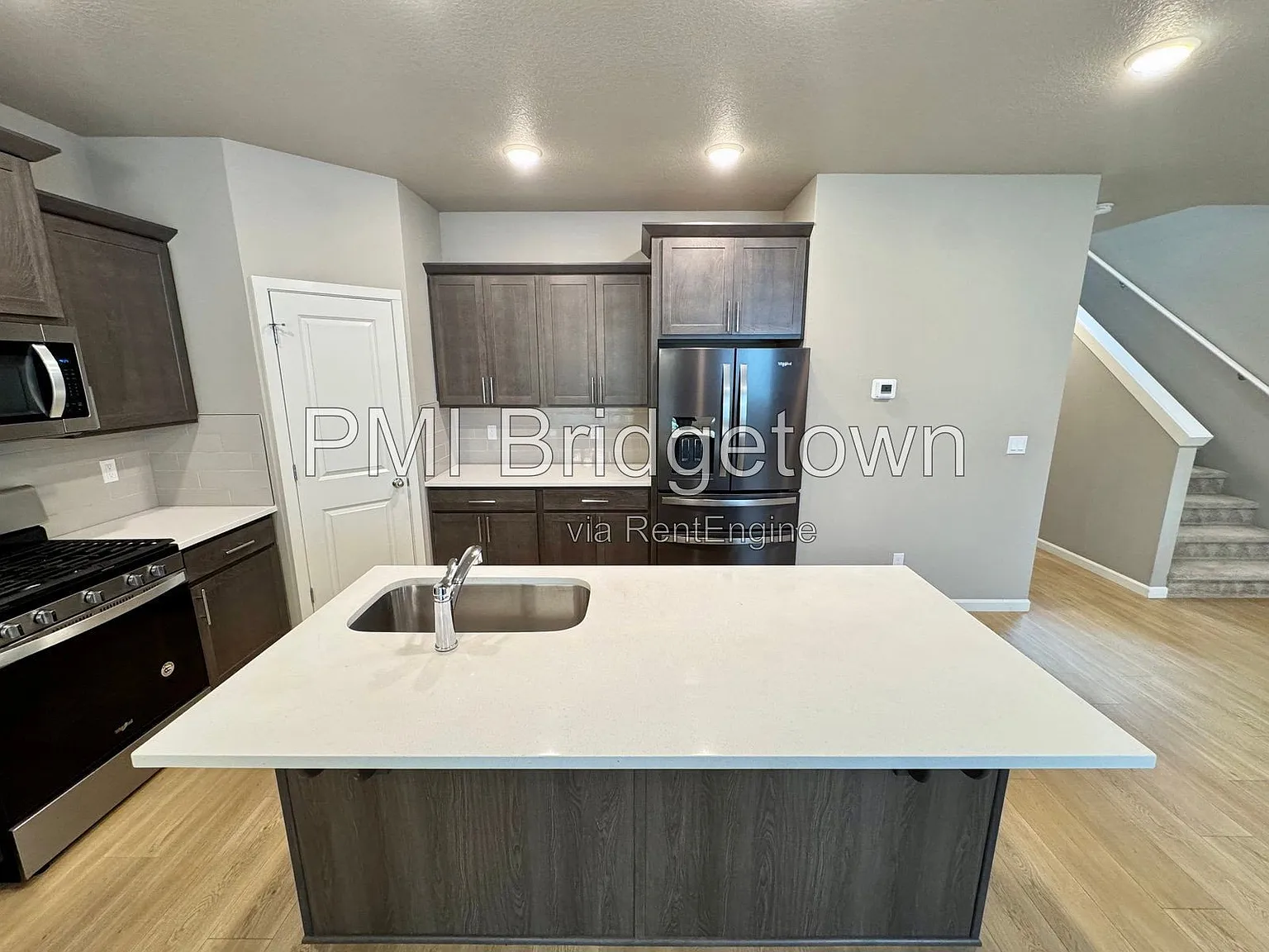 4 bed, 3.0 bath, 1888 sqft, $2,995 — Photo 4