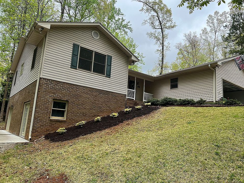 1st image of 15055 Danube Cir