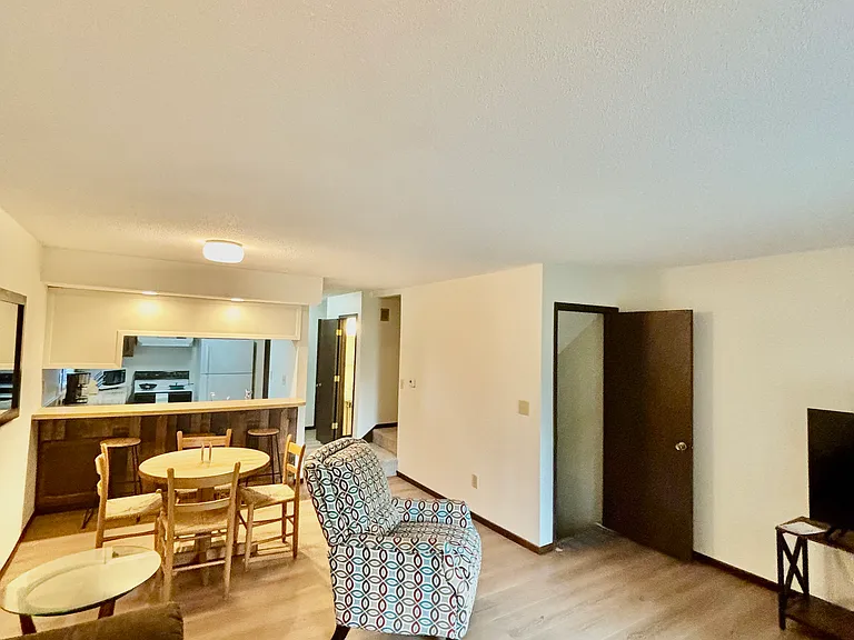 223 Swisher View Dr SW #223 — Photo 2
