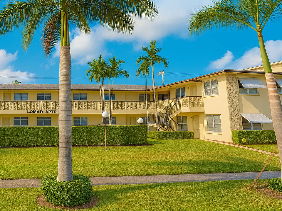 314 S Luna Ct Hollywood, FL 33021