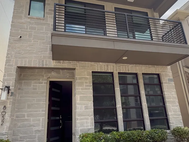 8052 Ingram Dr — Photo 11