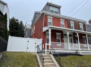 216 E 4th St, Bridgeport, PA 19405