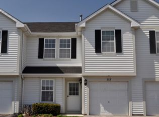 1115 Vail Ct, Naperville, IL 60540