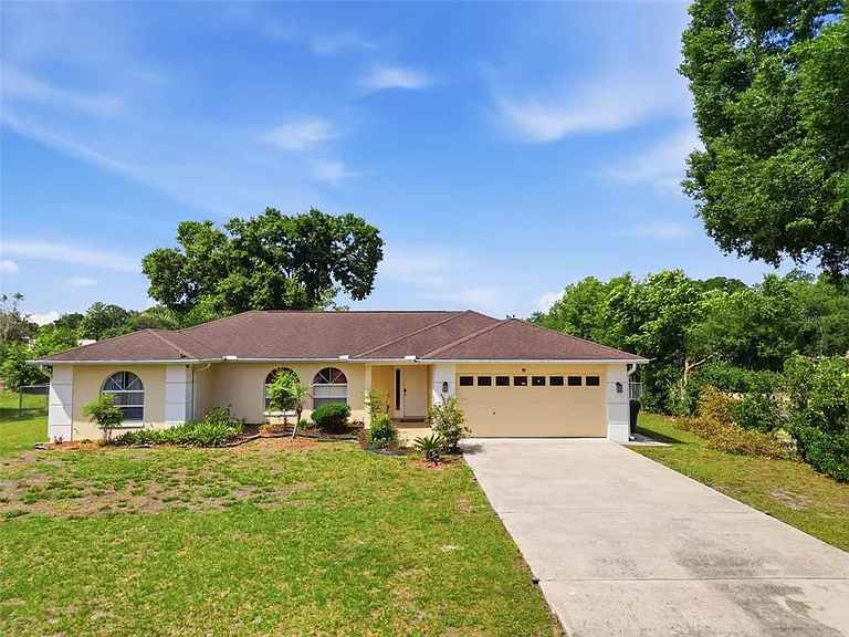 1011 Winifred Way — Photo 47