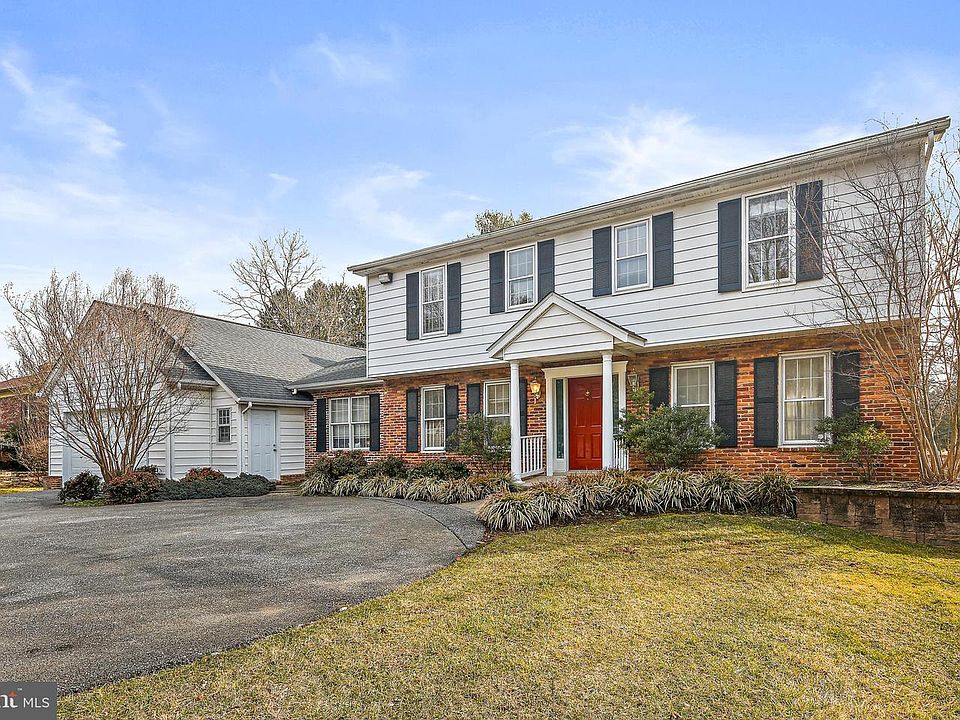 1st image of 3413 Centennial Ln