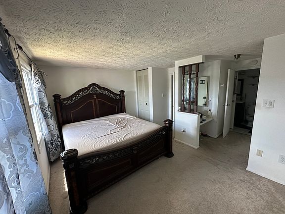 3rd image of 1422 Farmcrest Way #2