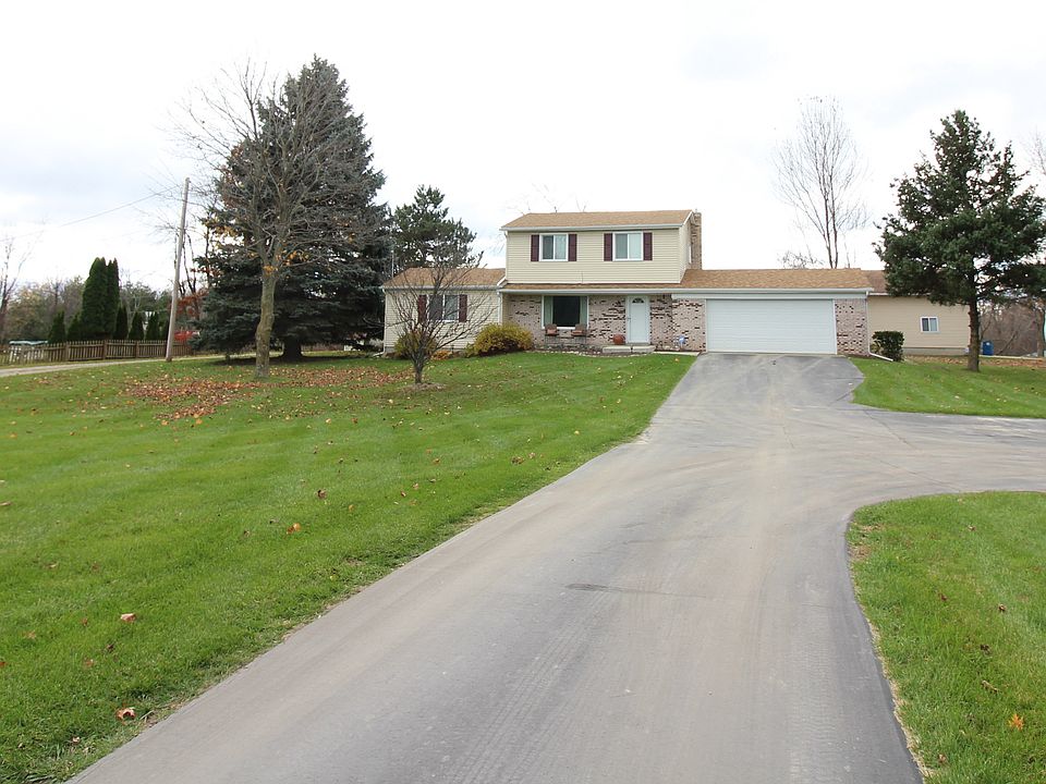 2nd image of 5240 Hummer Lake Rd