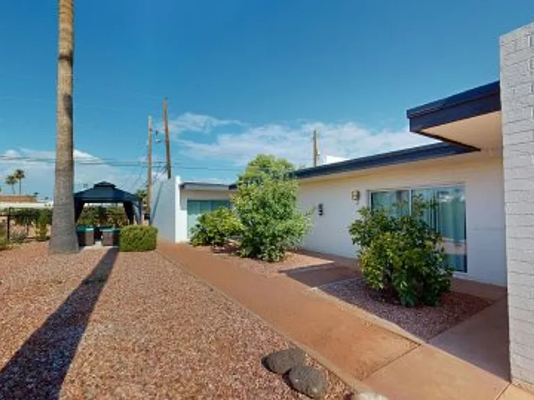 1714 E Ocotillo Rd — Photo 29