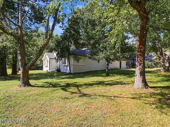 4th image of 7461 Eastover Blvd