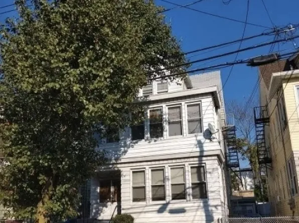 214 Munn Ave, Irvington Twp., NJ 07111