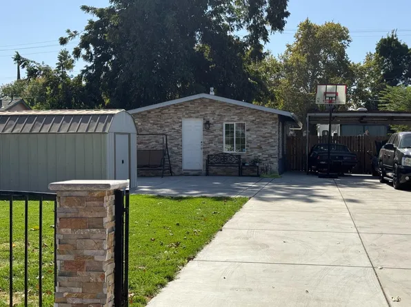 221 California Ave, Modesto, CA 95351
