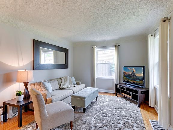 4th image of 7239 Logan Ave S