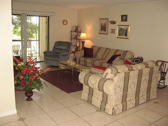 Spacious Living Room