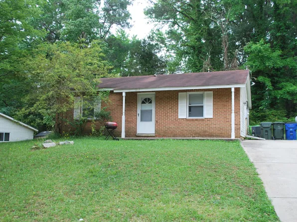 1212 Armstrong Cir, Raleigh, NC 27610