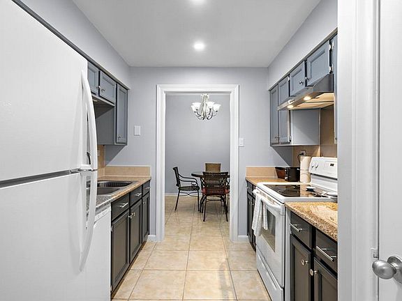 4th image of 661 Bering Dr #2017