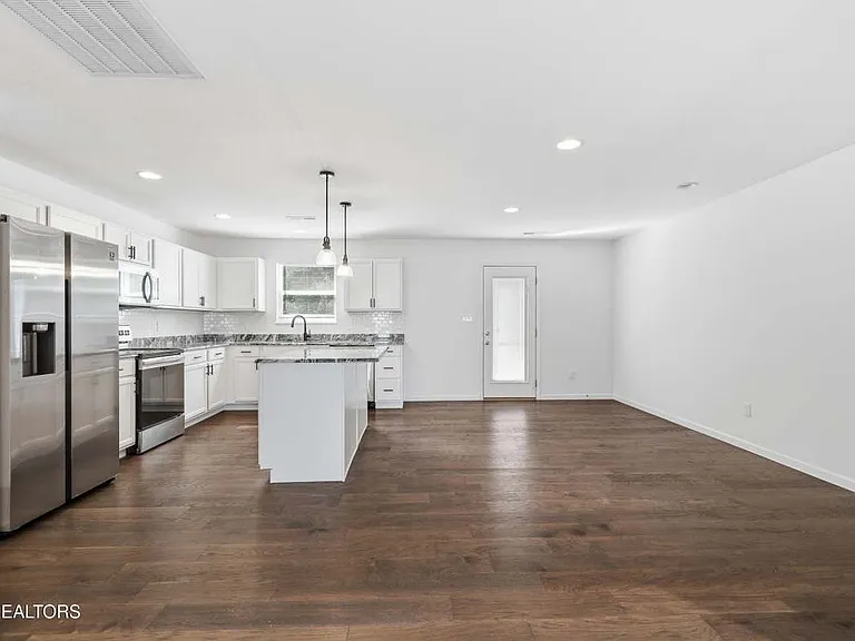 6513 Cara Cade Ln — Photo 17