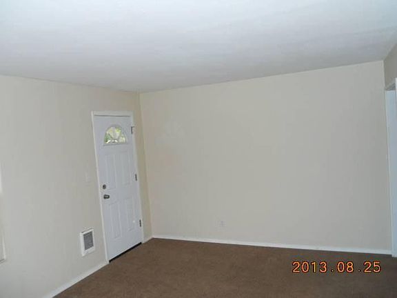 2nd image of 1023 E Main St