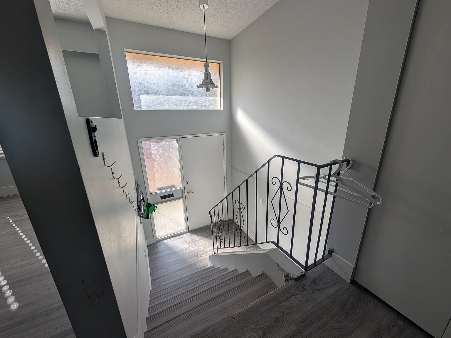 3 bed, 1.0 bath, $2,450 — Photo 4