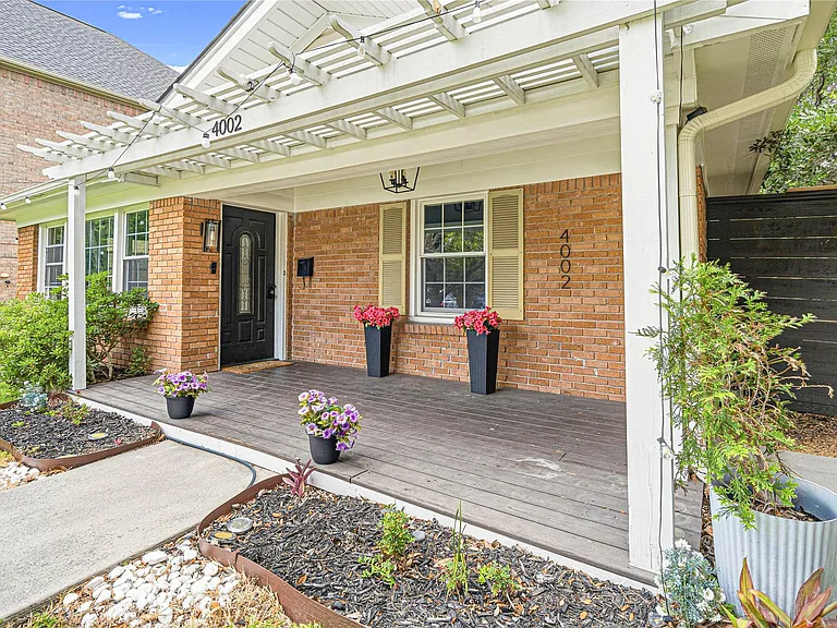 4002 Merrick St — Photo 4