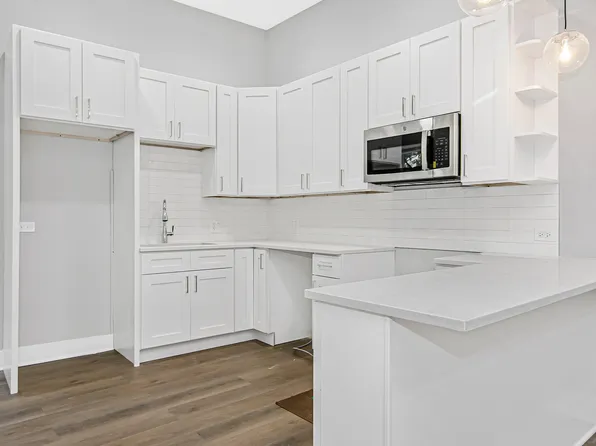 801 N Wabash Ave, Chicago, IL