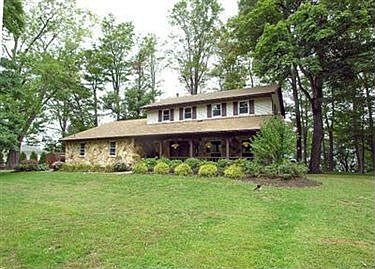 2nd image of 5425 Lake Overlook Dr