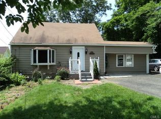 14 Driftway Rd, Danbury, CT 06811