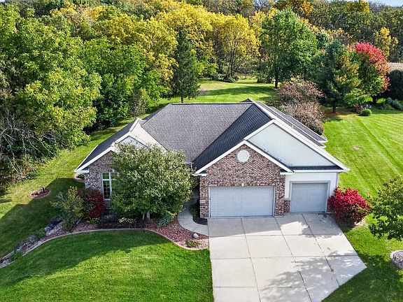 5th image of 1370 Connemara Ln