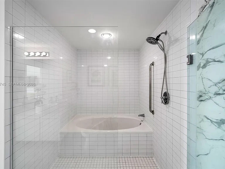 888 Biscayne Blvd #2909 — Photo 15