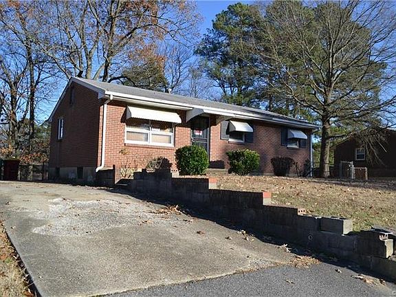 2nd image of 1505 Circle Dr