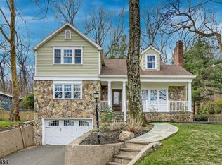 1100 Heckel Dr, Mountainside, NJ 07092