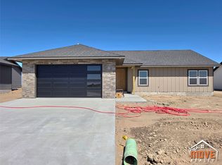 4125 Gib Dr, Garden City, KS 67846