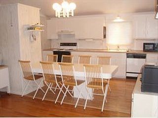 5th image of 1062 Long Beach Blvd #B