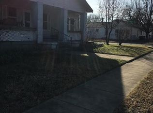 900 E Ripy St, Fort Worth, TX 76110