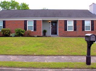 16 Rotherham Ln, Hampton, VA 23666