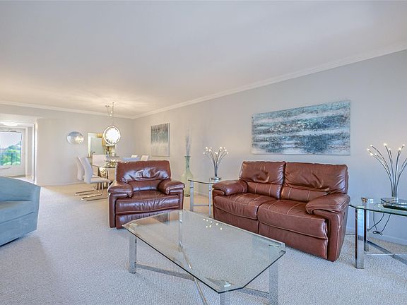 4th image of 3920 Inverrary Boulevard #604-c