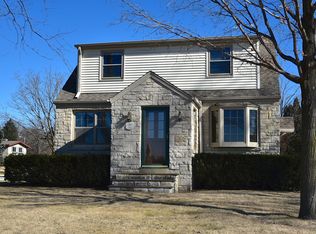 4410 S 92nd St, Greenfield, WI 53228