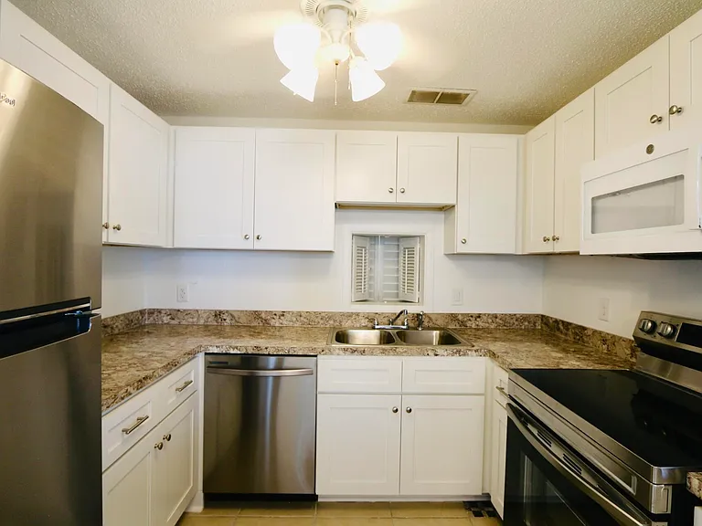 229 S McMullen Booth Rd #57 — Photo 5