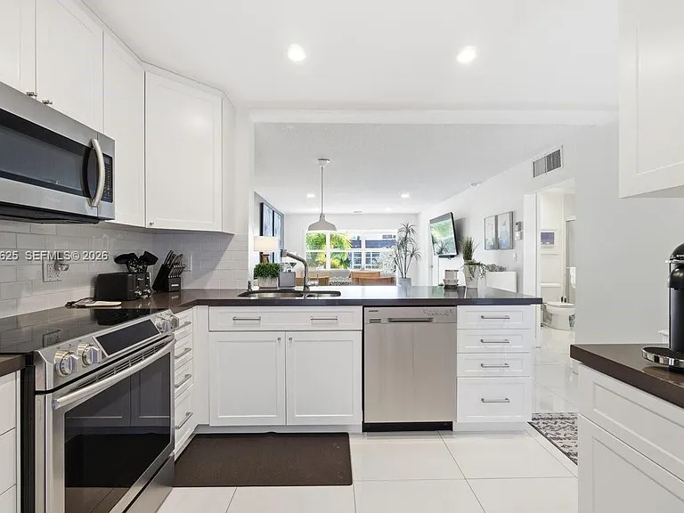 1501 S Ocean Blvd #307 — Photo 8