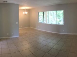 423 14th St APT 5, Sacramento, CA 95814